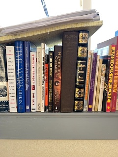 Bookshelf 002